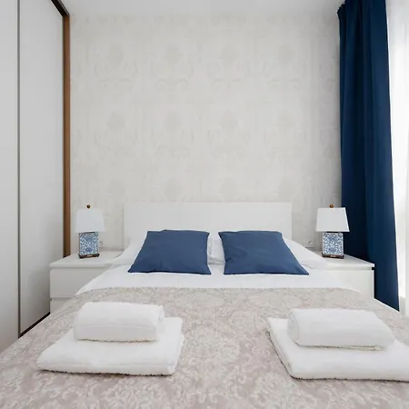 아파트 Glamorous Near Paley And Medicover-handelsmana 3rd