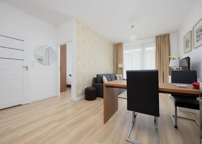 Glamorous Near Paley And Medicover-handelsmana 3rd *