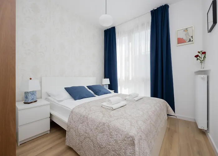 Glamorous Near Paley And Medicover-handelsmana 3rd *