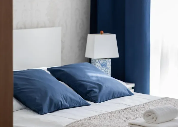 Glamorous Near Paley And Medicover-handelsmana 3rd Warszawa