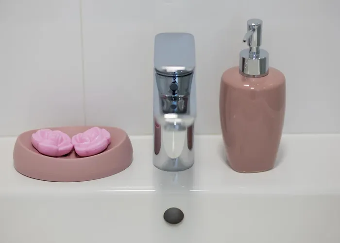 Glamorous Near Paley And Medicover-handelsmana 3rd *