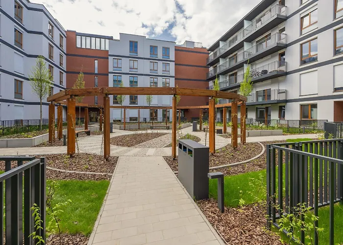 Glamorous Near Paley And Medicover-handelsmana 3rd Warszawa