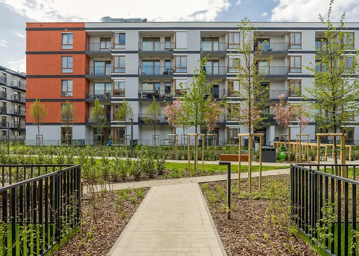 Glamorous Near Paley And Medicover-handelsmana 3rd Warszawa