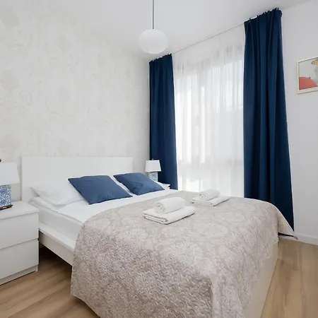 Glamorous Near Paley And Medicover-handelsmana 3rd *