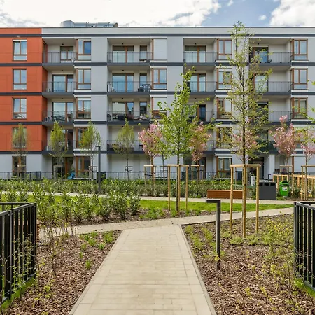 Glamorous Near Paley And Medicover-handelsmana 3rd Varsó